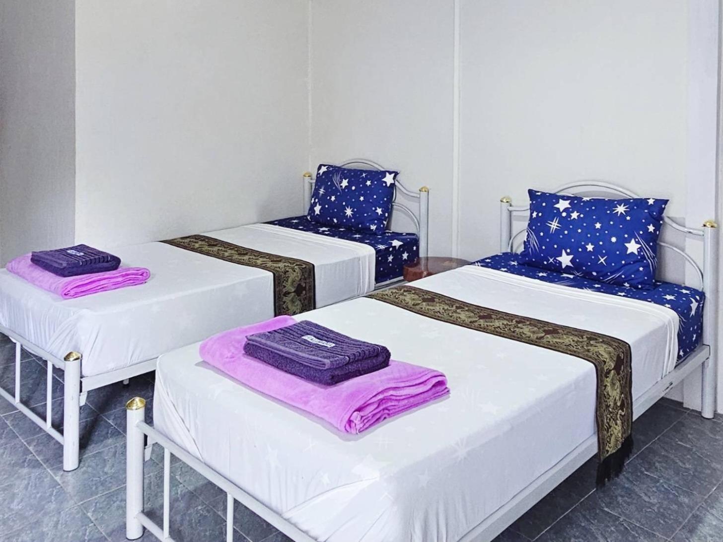 P.California Inter Hostel Nang Rong Esterno foto