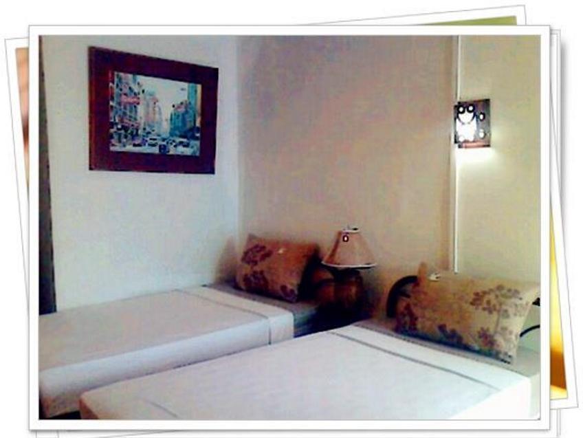 P.California Inter Hostel Nang Rong Esterno foto