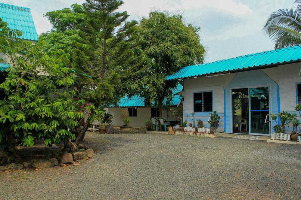P.California Inter Hostel Nang Rong Esterno foto